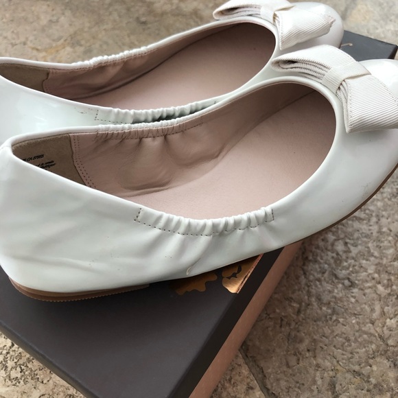 Ruby & Bloom Girls White Shoes Flats - Picture 3 of 5